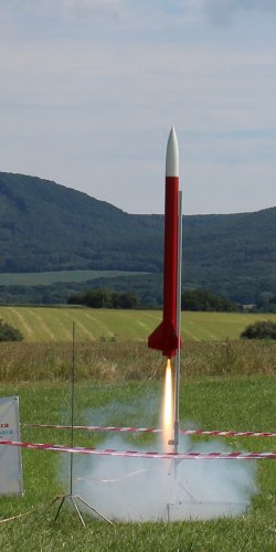 img_3842a cervena ap motorm klesc-start